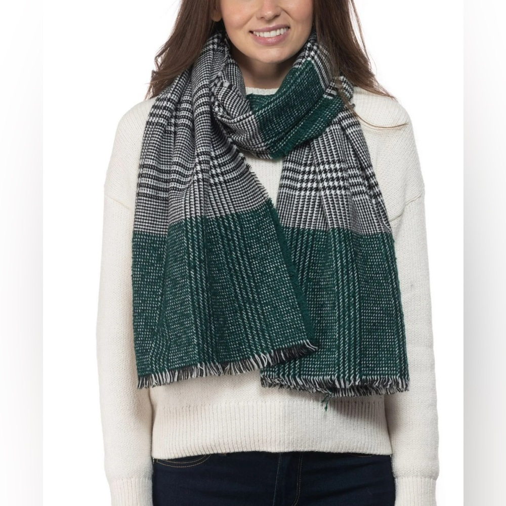 INC Green Black White Plaid Wrap Scarf With Small Fringe Womans Sz OSFA